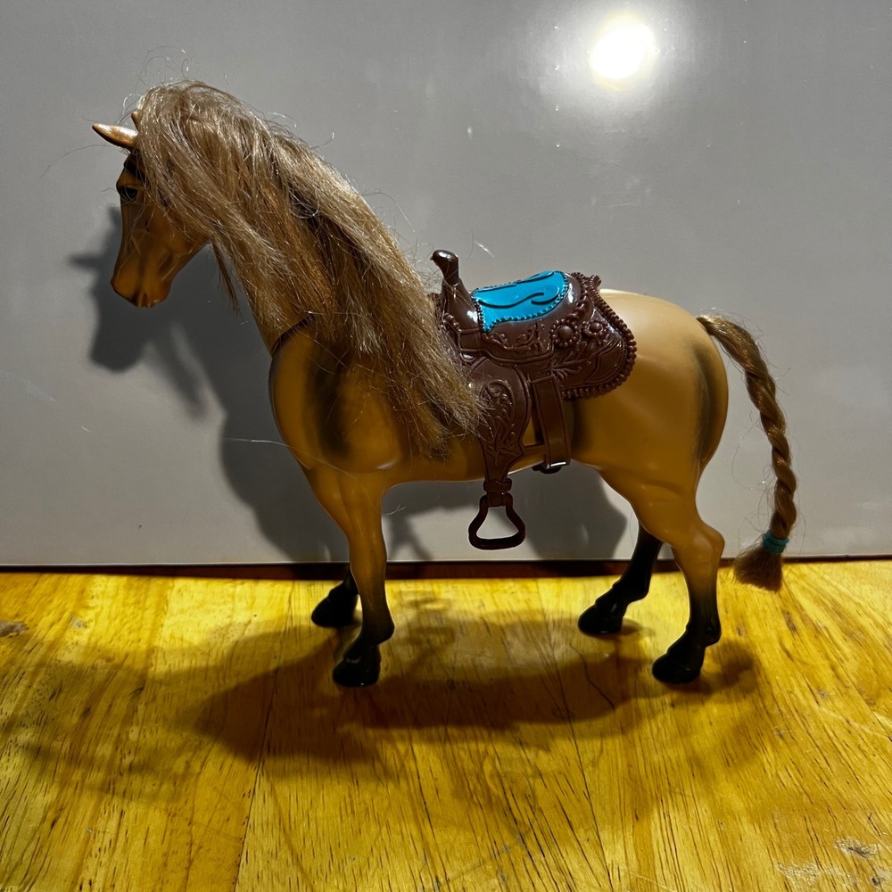 Mattel Barbie Horse Tan Blonde Mane Brown Western Saddle Turquoise Inlay Toy